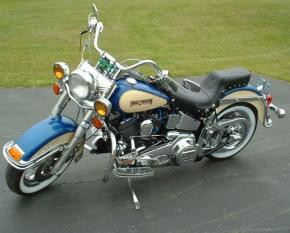 Bon jeudi sur Enjoy40, l'agenda de chez nous avec de la Harley, une matinée sportive et ludique à partager en famille, du cuir ovale avec matchs de championnat à domicile, un  un vide-greniers / vide-poussette !